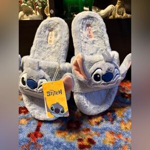 Zara LILO & Stitch Disney Slippers (Big kids 6,size 8 Women’s)